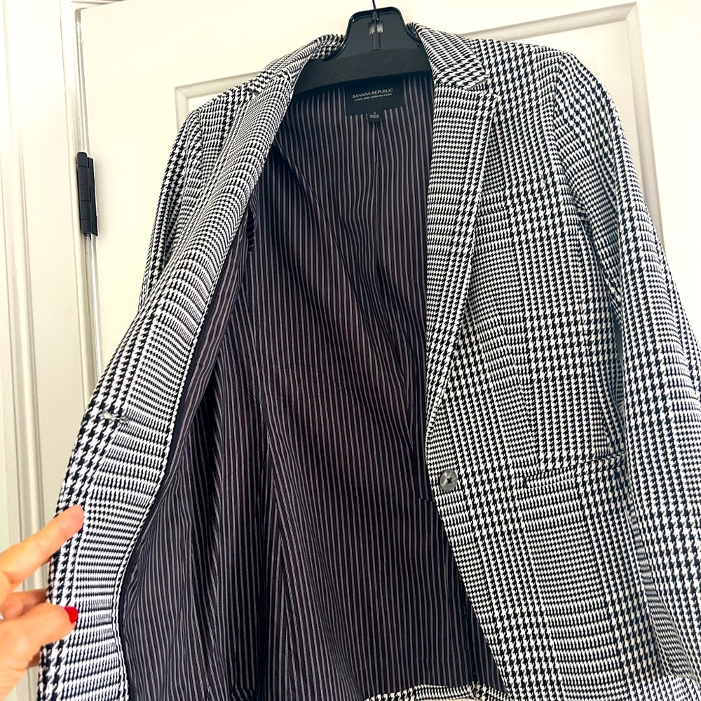 BANANA REPUBLIC fitted houndstooth blazer. - Picture 4 of 8